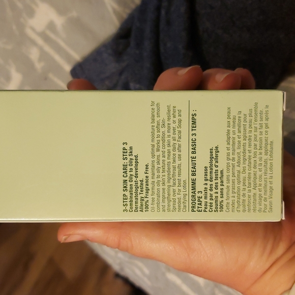 Clinique dramatically different moisturizing gel 125ml - Picture 2 of 4